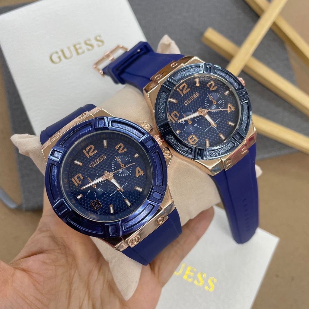 Couple watch shop set guess